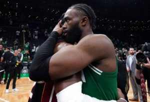 Read more about the article NBA》綠衫軍與J.布朗的未來何去何從？美媒：非常兩難…