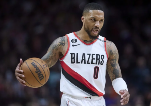 Read more about the article NBA>>里拉德前進公鹿！三方交易「聯手字母哥」 東區新三巨頭成形!?