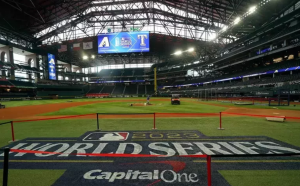 Read more about the article MLB>>世界大賽力量與速度之爭 遊騎兵可望轟垮響尾蛇奪冠!?