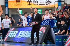 Read more about the article PLG>>籃壇小諸葛邱大宗 帶兵鋼鐵人首戰吞敗!!!