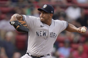 Read more about the article MLB>>內幕消息遭紐媒爆料!?大都會又想搶洋基人!? 看上洛磯怪投「猛禽」!!!